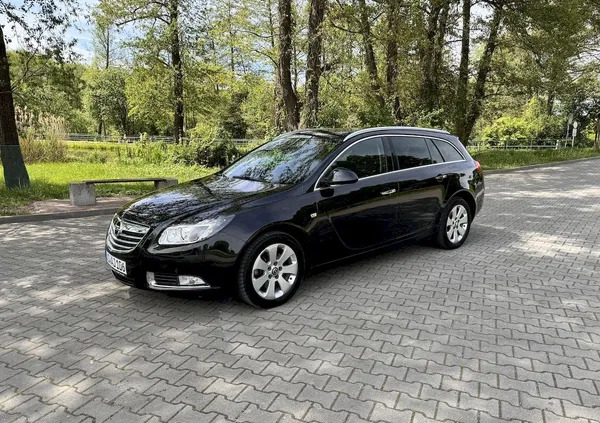 brzeziny Opel Insignia cena 25900 przebieg: 200000, rok produkcji 2012 z Brzeziny